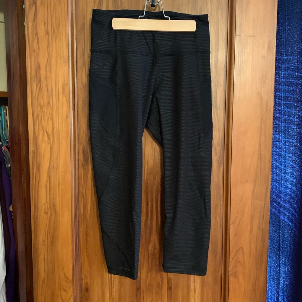 Old Navy Go Dry Elevate crops